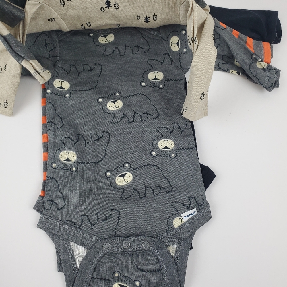 NWOT Gerber Set of 5 Onsies - Picture 3 of 6